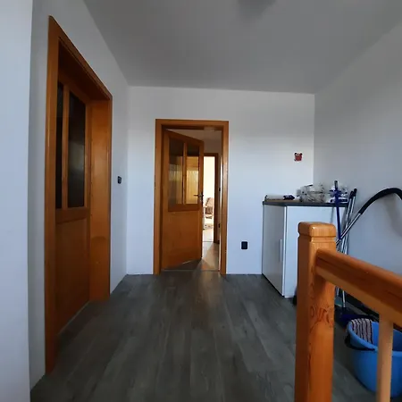 Nad Rybníkem - Západ Nová Říše
